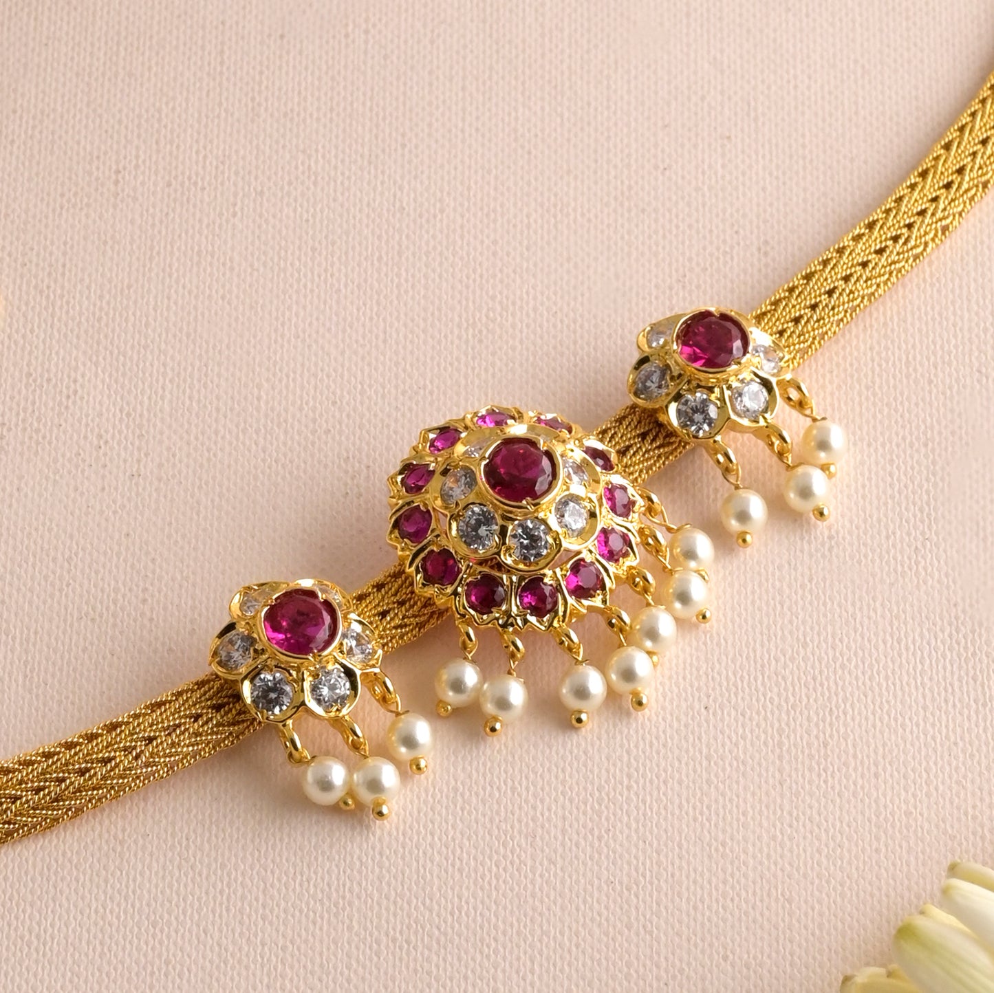 kanak phool bajubandh