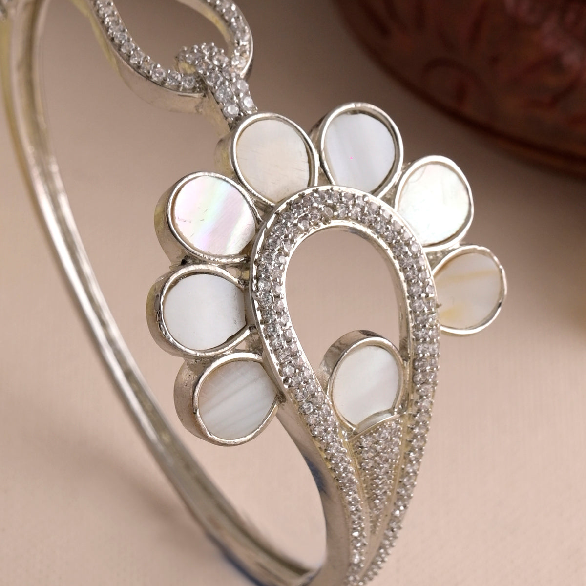 motherpearl floral american diamond bracelet