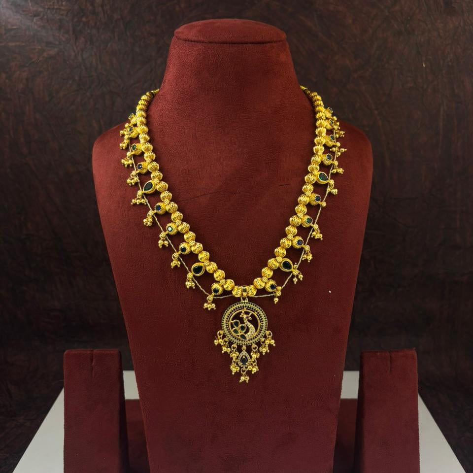 rajwada gold saaj