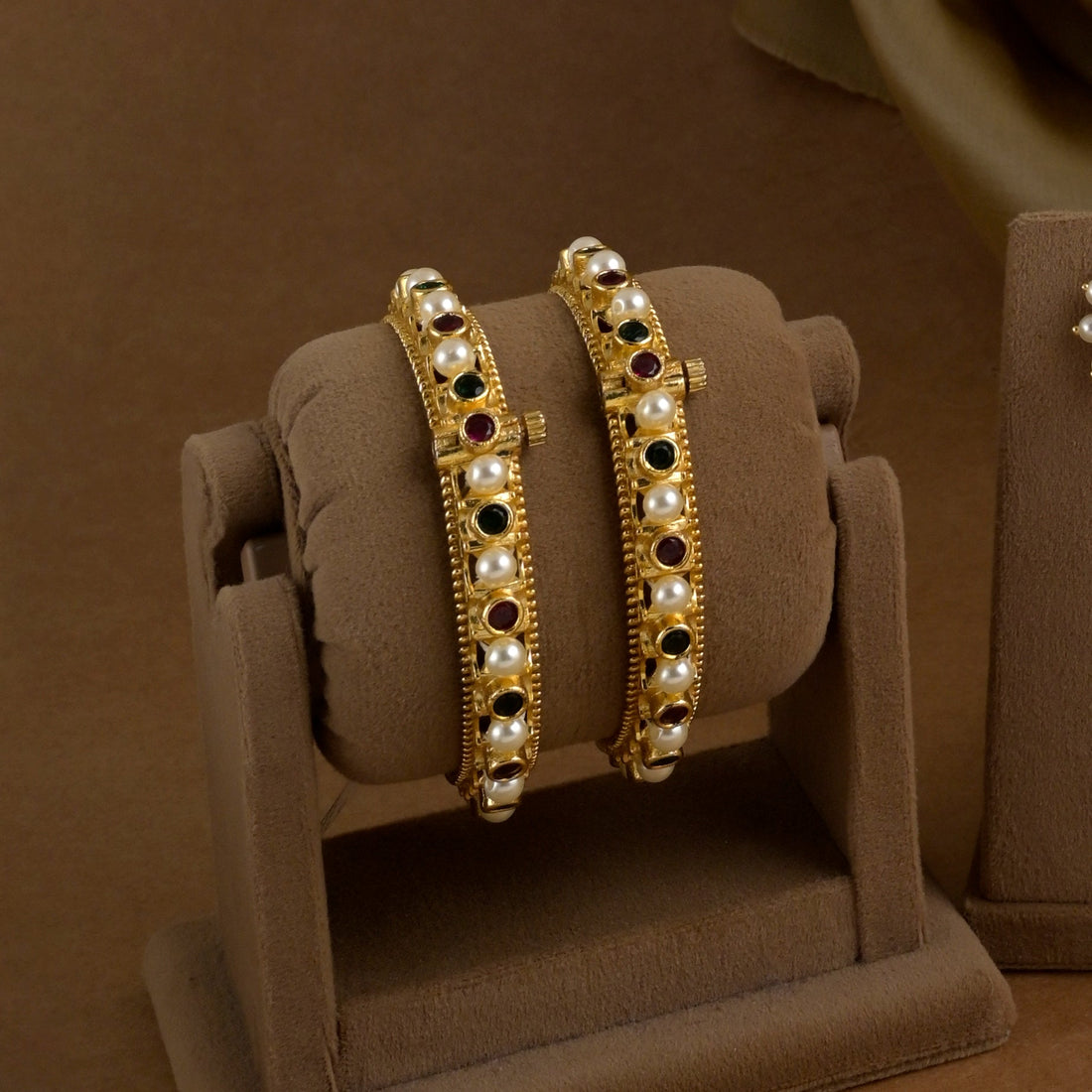 Personalized Perfection: Custom Gold Designs Made Just for You