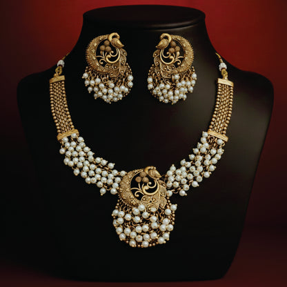 Muktadhara Moti Short Necklace