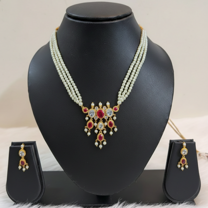 Rajsubhra Moti Necklace