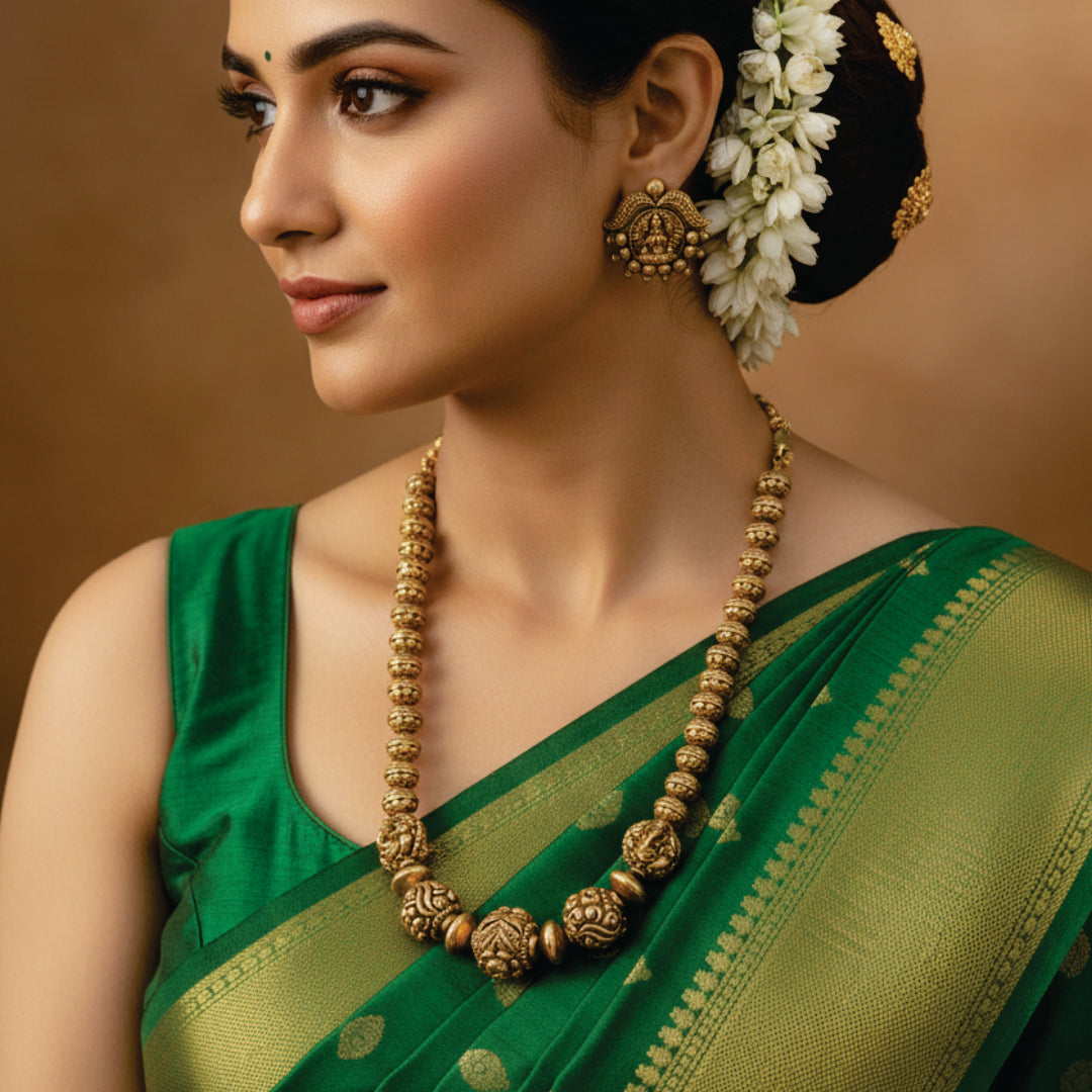 shrivilaas kantha short necklace