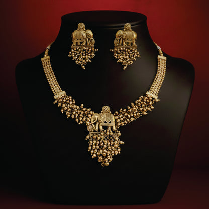 Kameshvari Antique Short Necklace