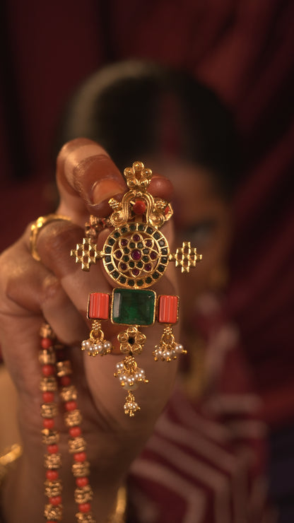 Praval Silver Necklace
