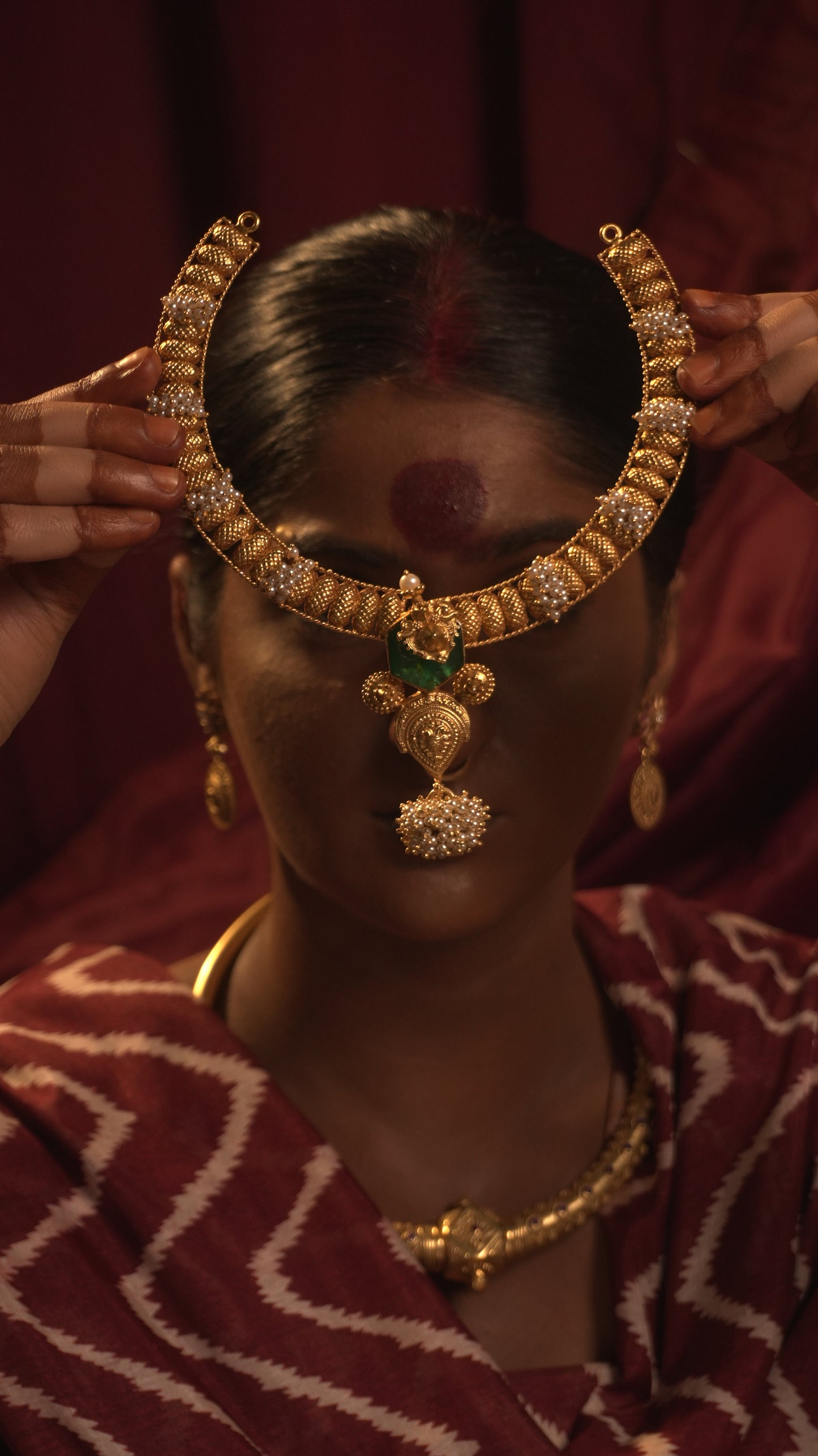 elephant green stone beaded collar