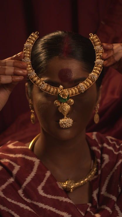 Elephant Green Stone Beaded Collar