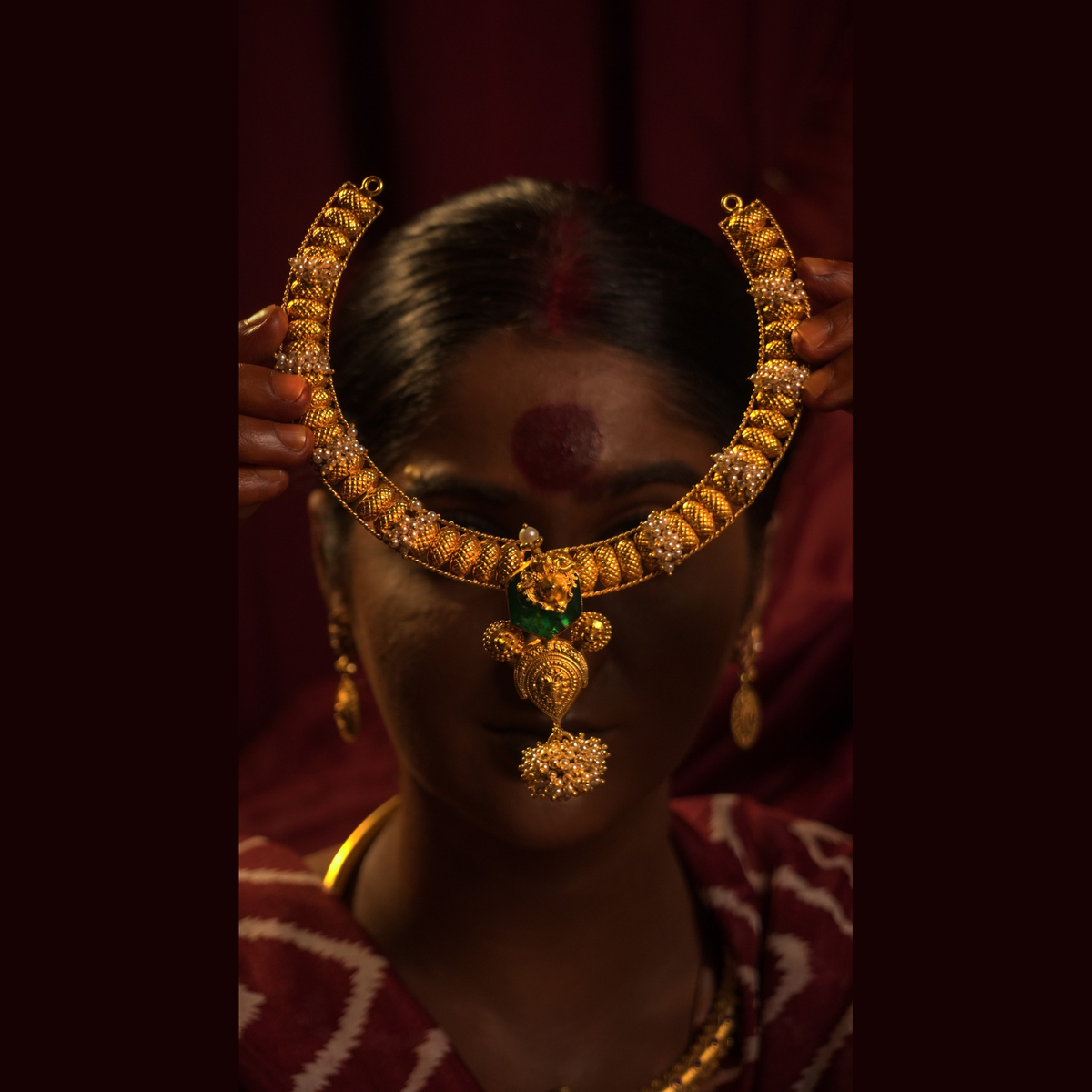 elephant green stone beaded collar