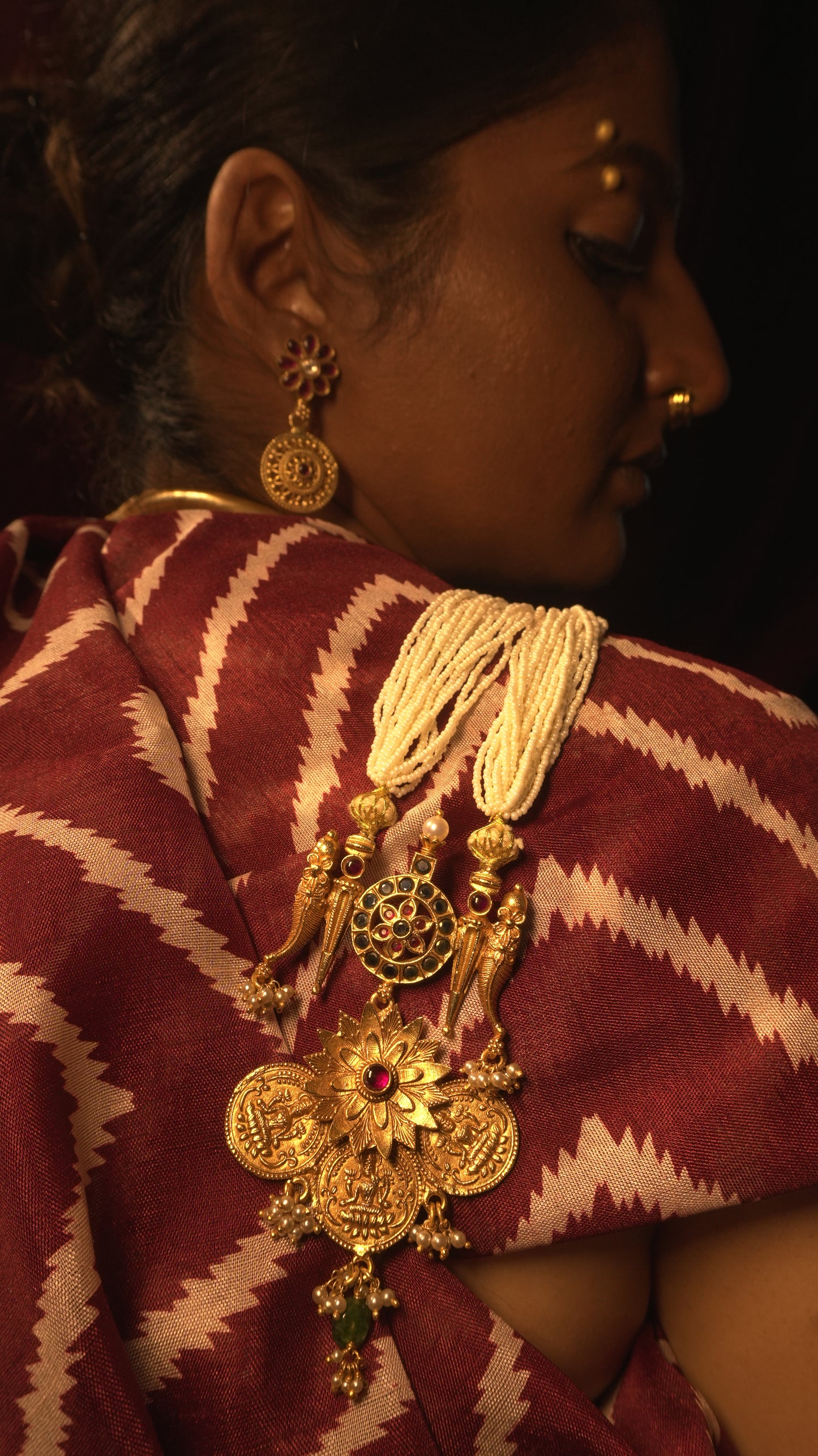 navratna silver necklace