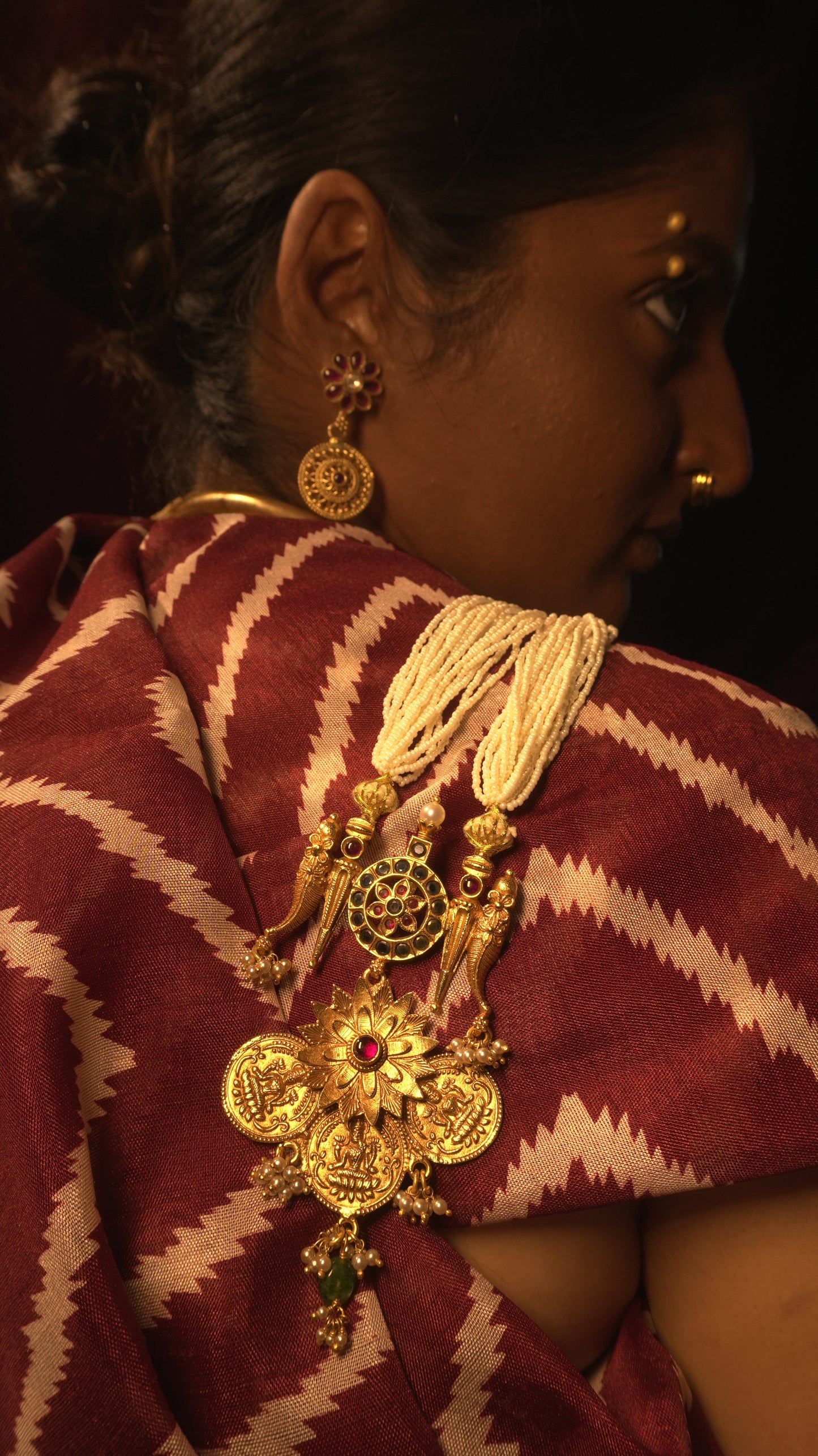 navratna silver necklace