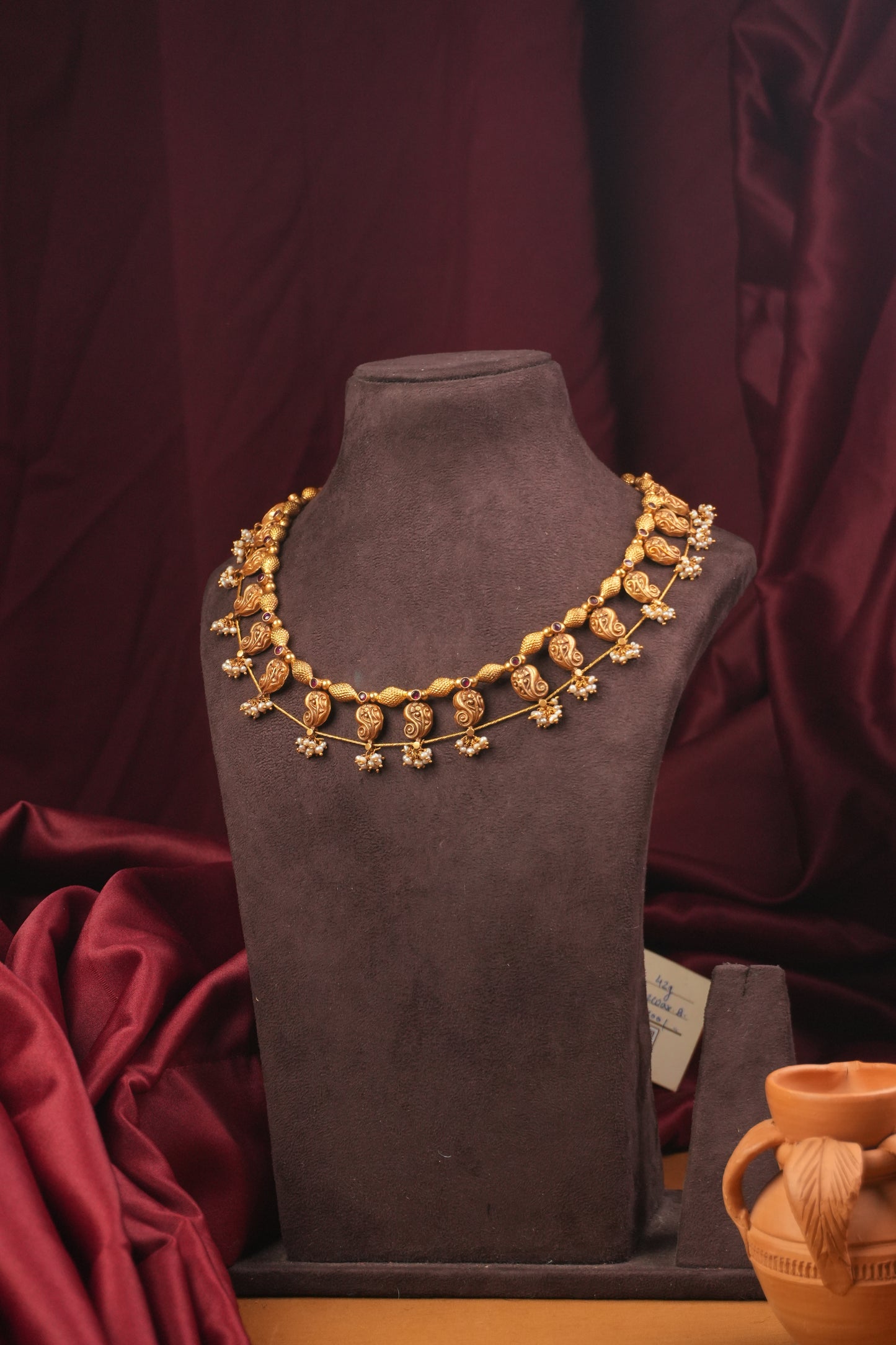 rajesahi silver necklace