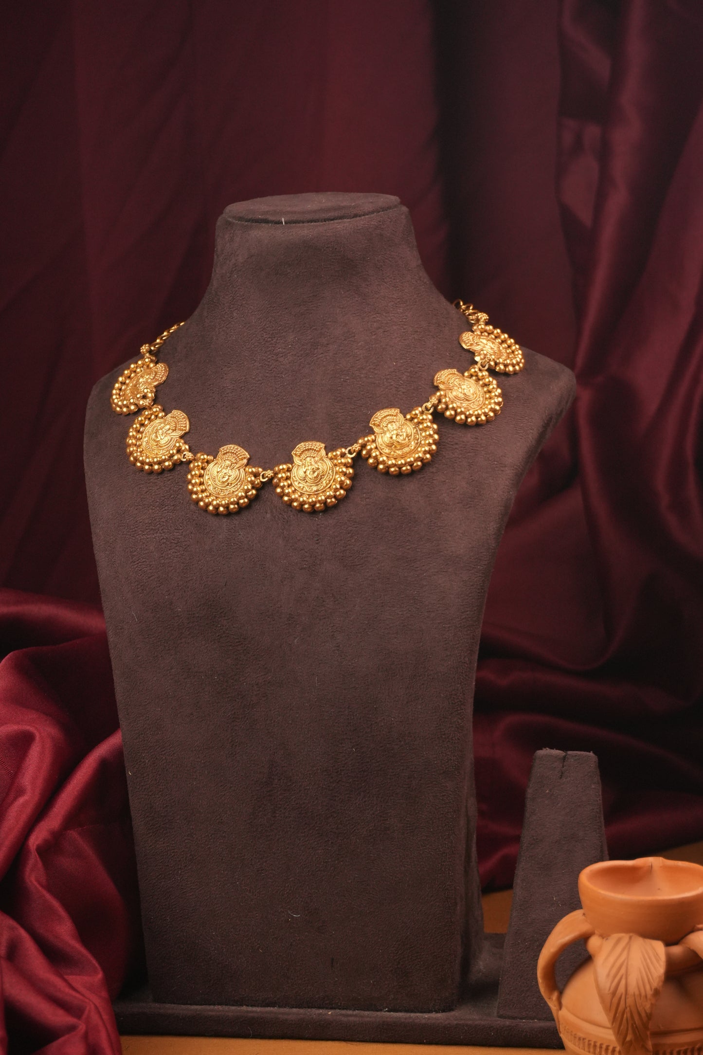 chandrkala silver necklace