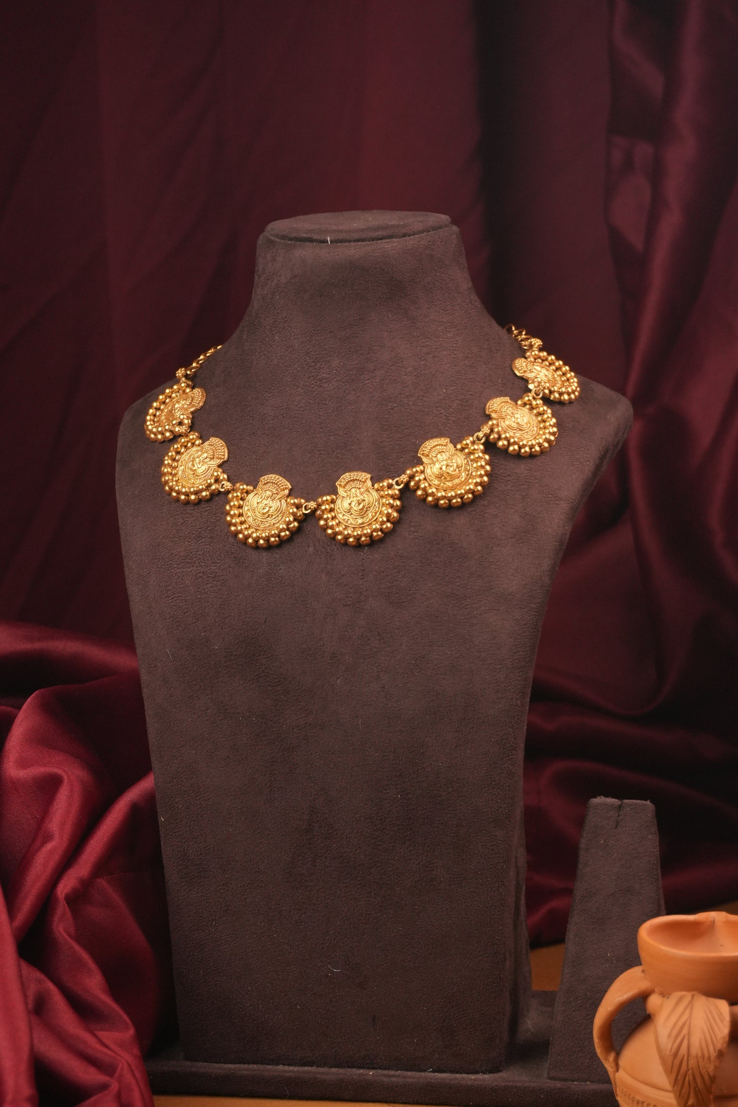 chandrkala silver necklace