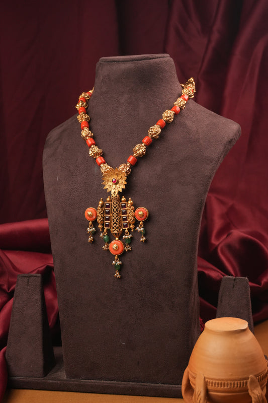 Saundrya Silver Necklace
