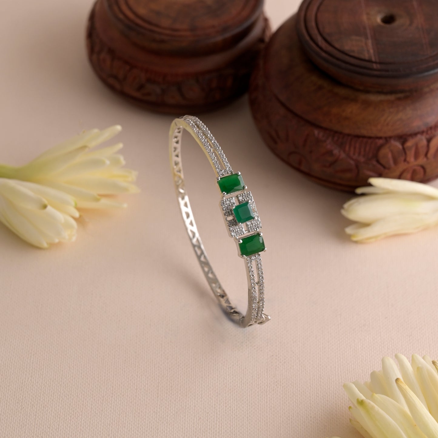 emerald trinity american diamond bracelet