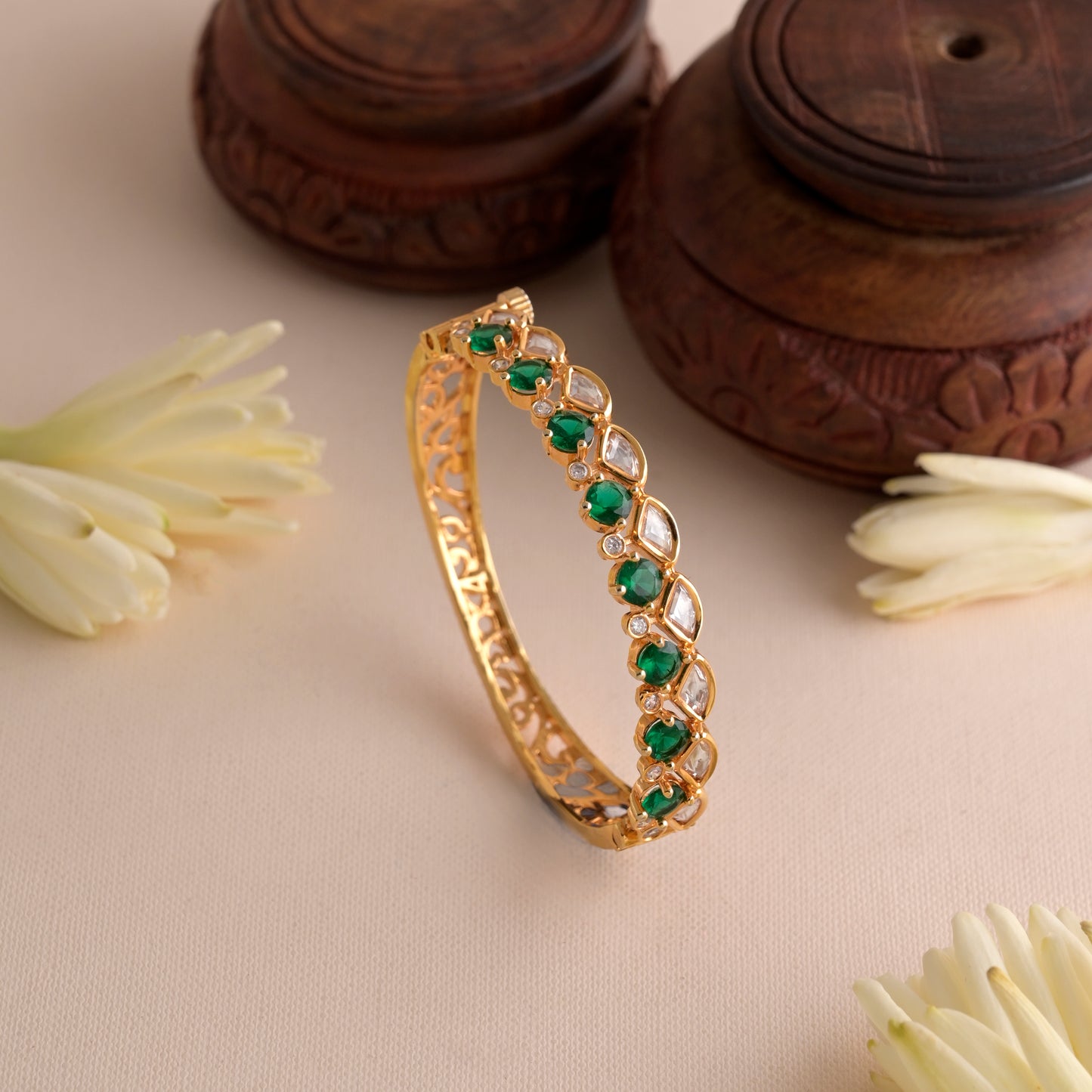 emmerald linning ad bracelet