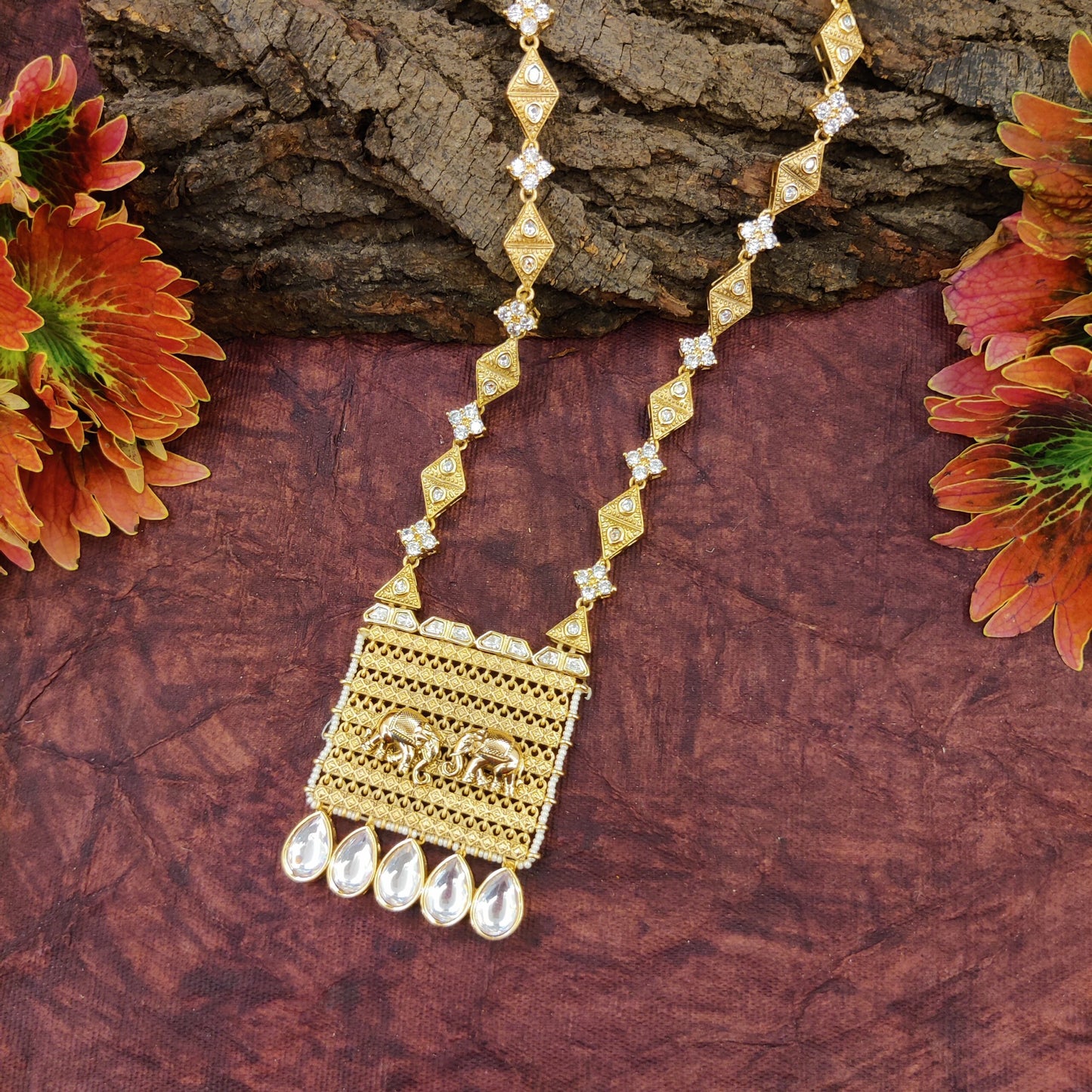 kondeshvari kundan necklace