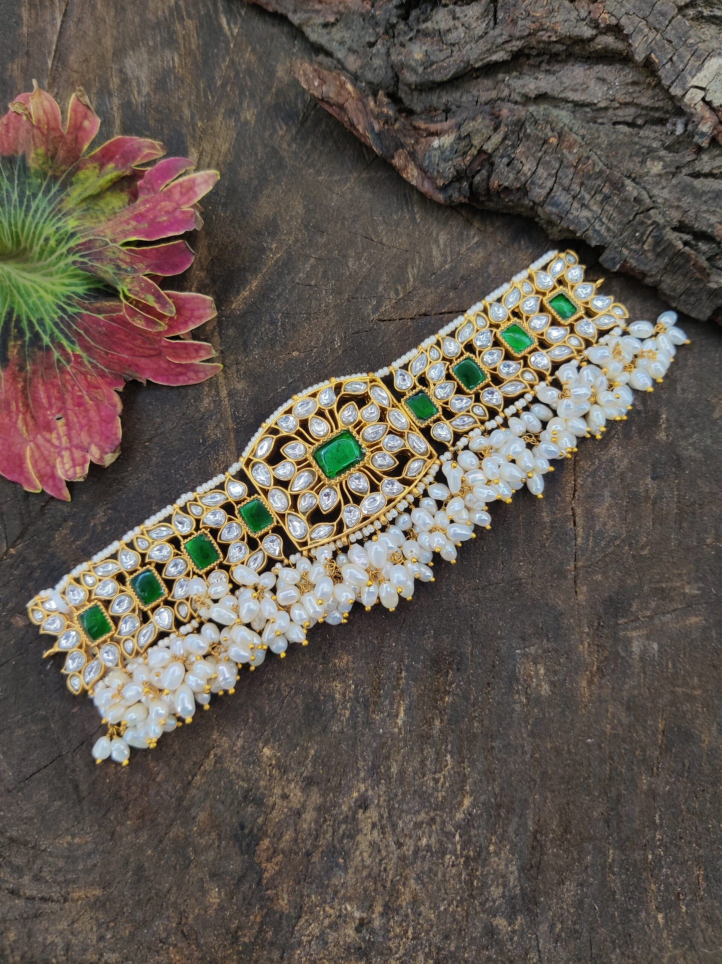 kamalshri kundan necklace