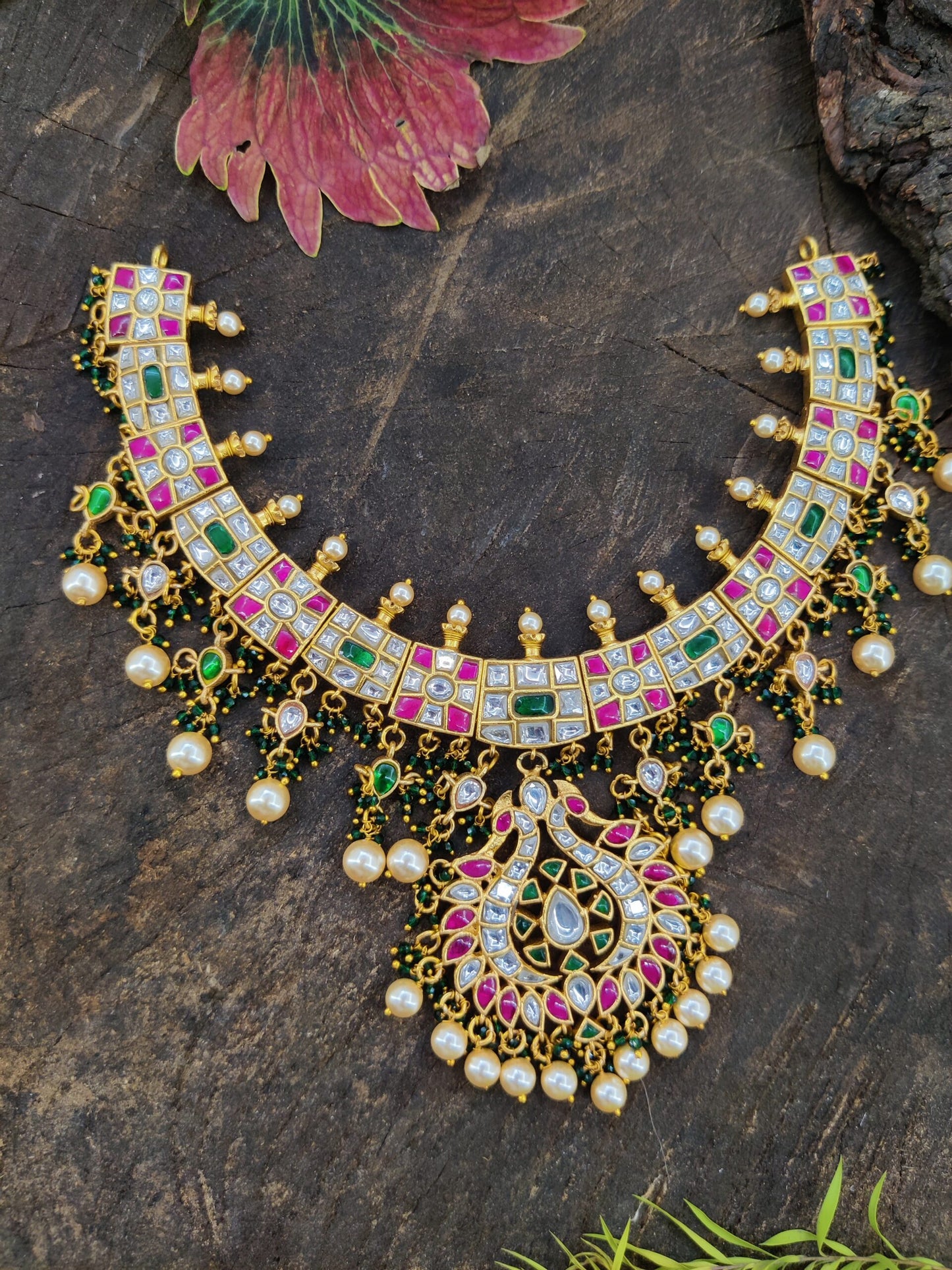 vithushri kundan necklace