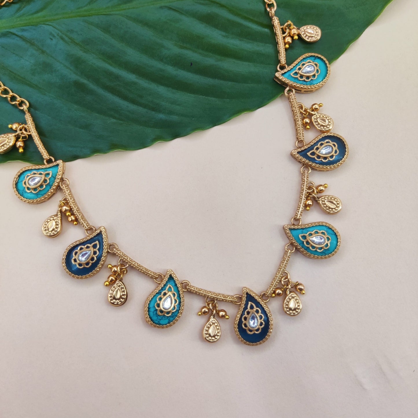 kundan koyri necklace