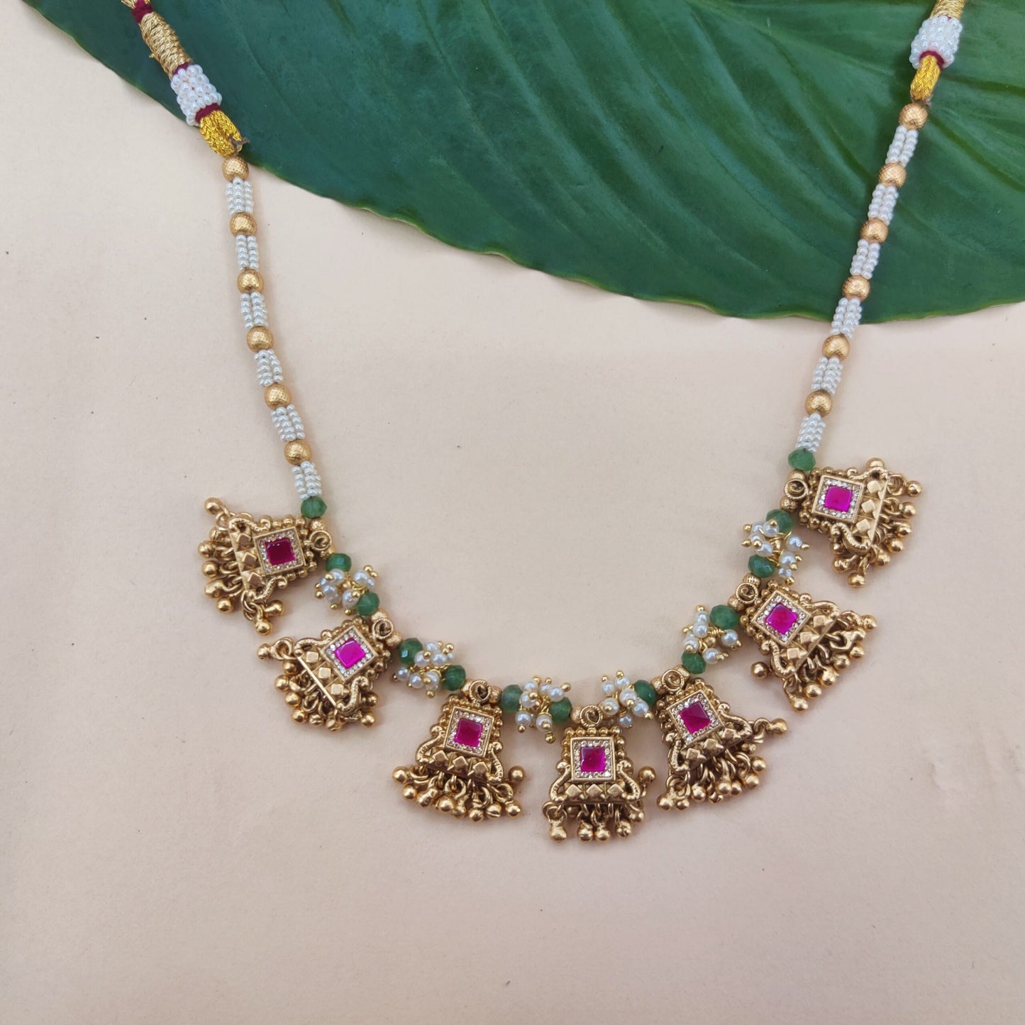 gajra necklace