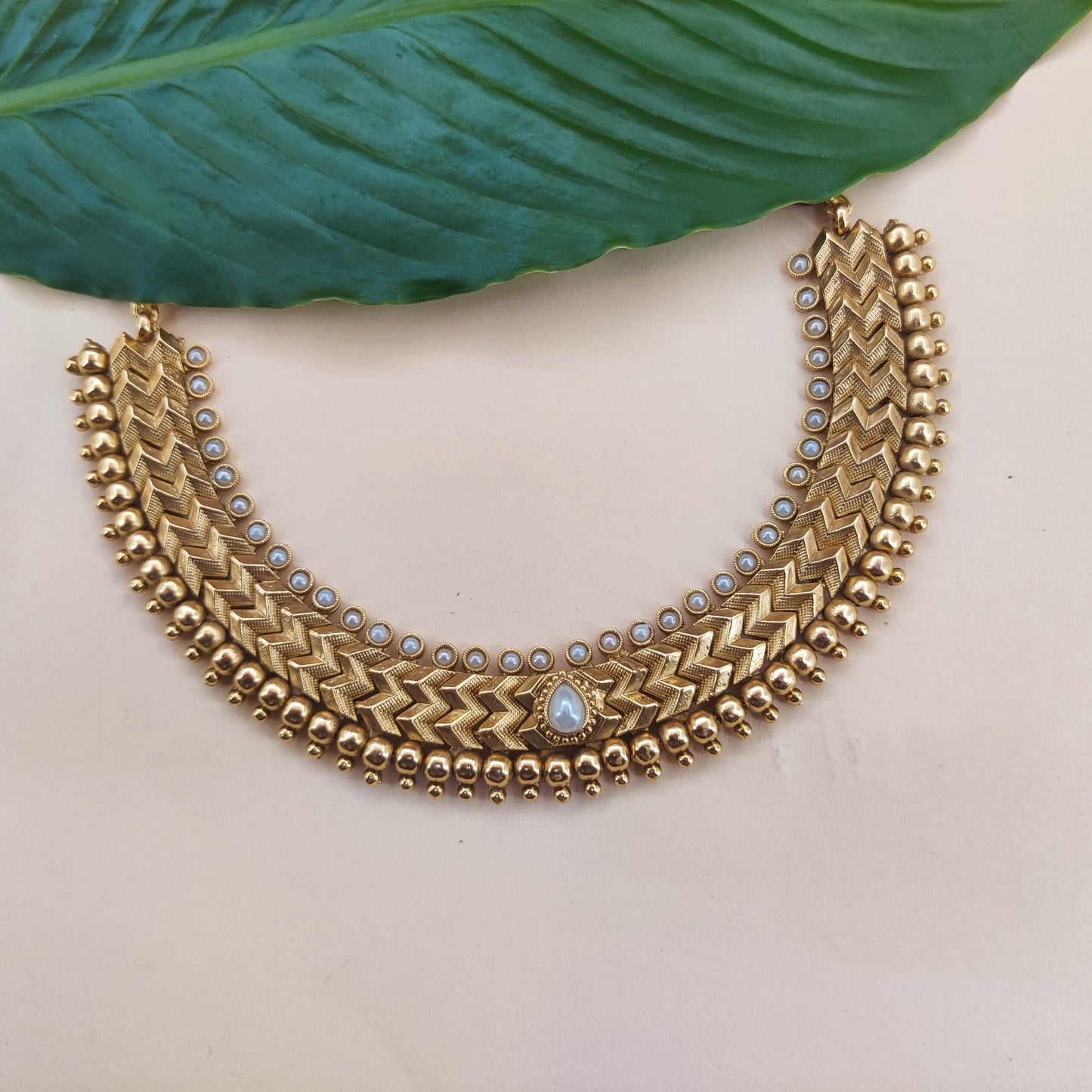 motimani antique vajratik necklace