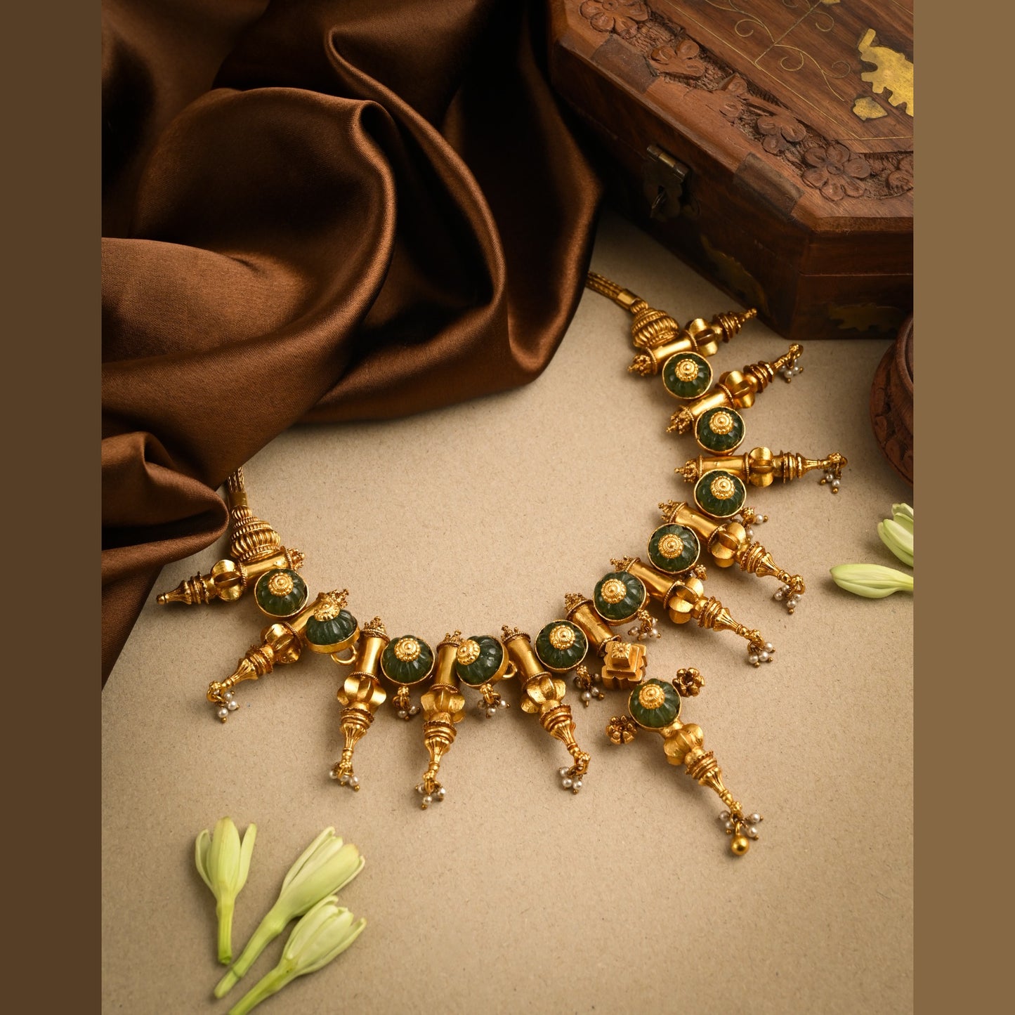 ghungroo silver choker