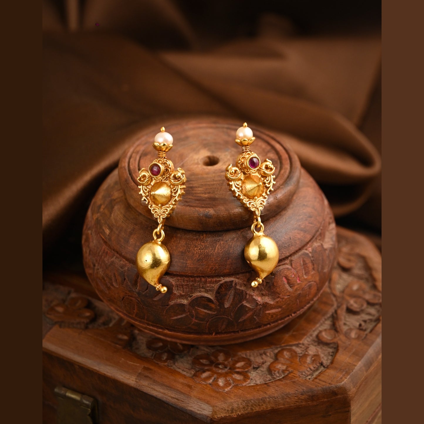 moti bindu silver earrings