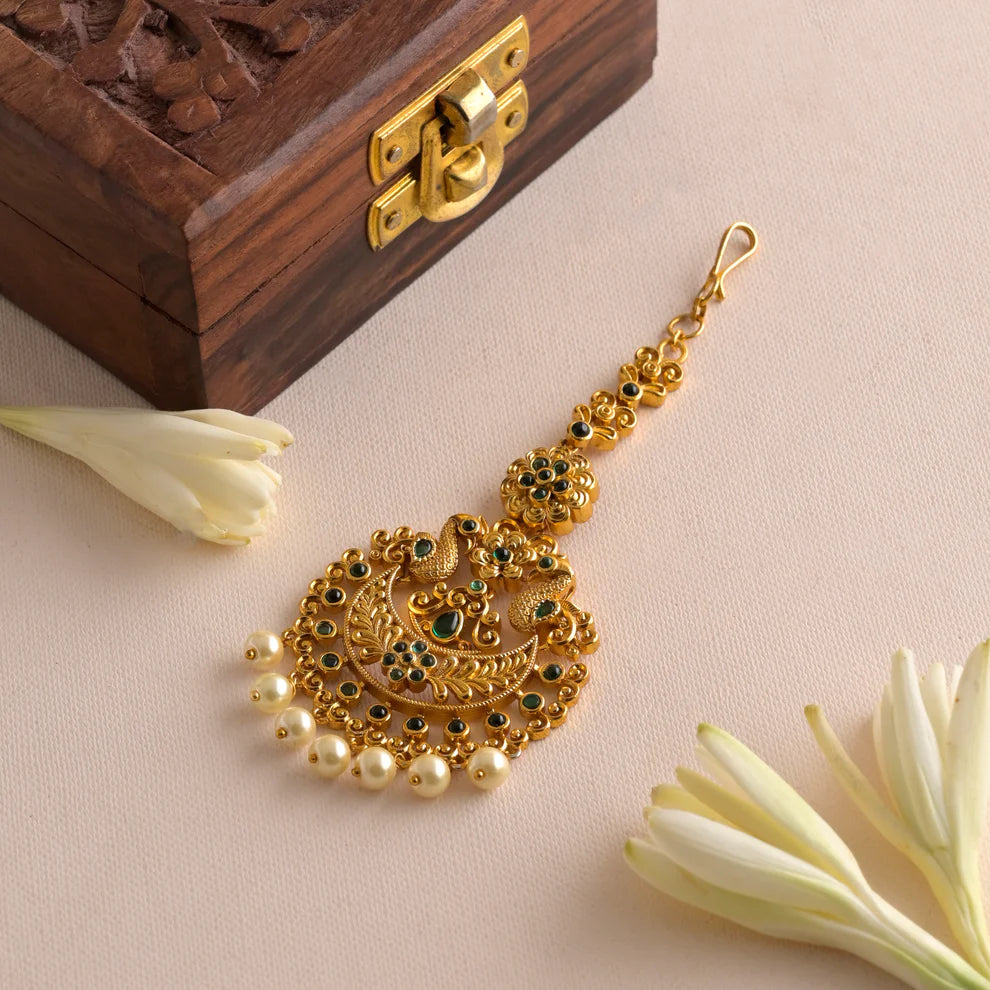 green emerald antique bindi