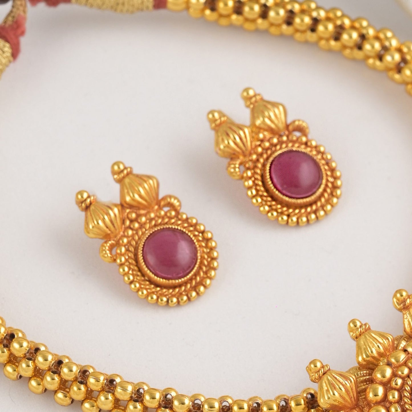 kundalini kolhapuri antique thushi