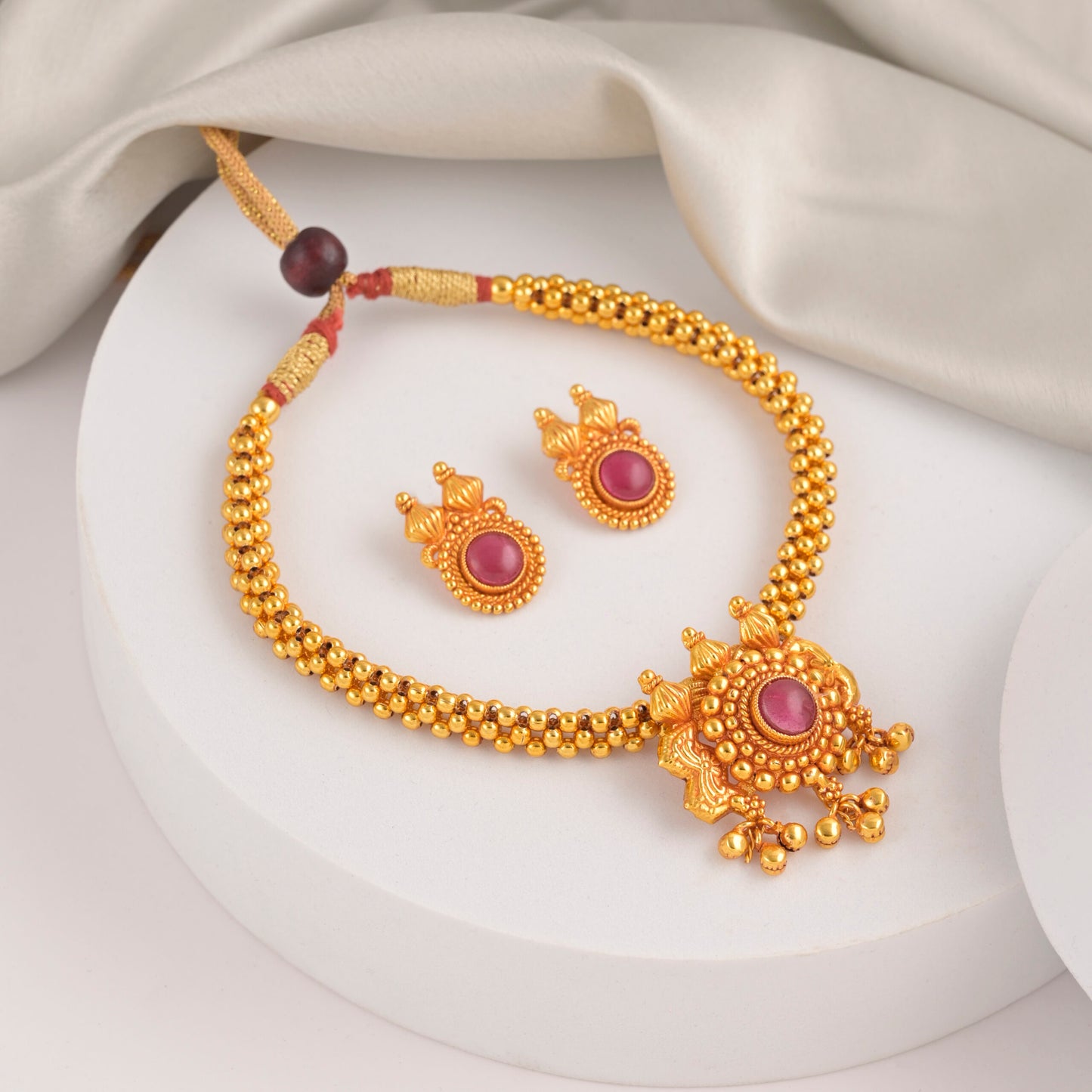 kundalini kolhapuri antique thushi