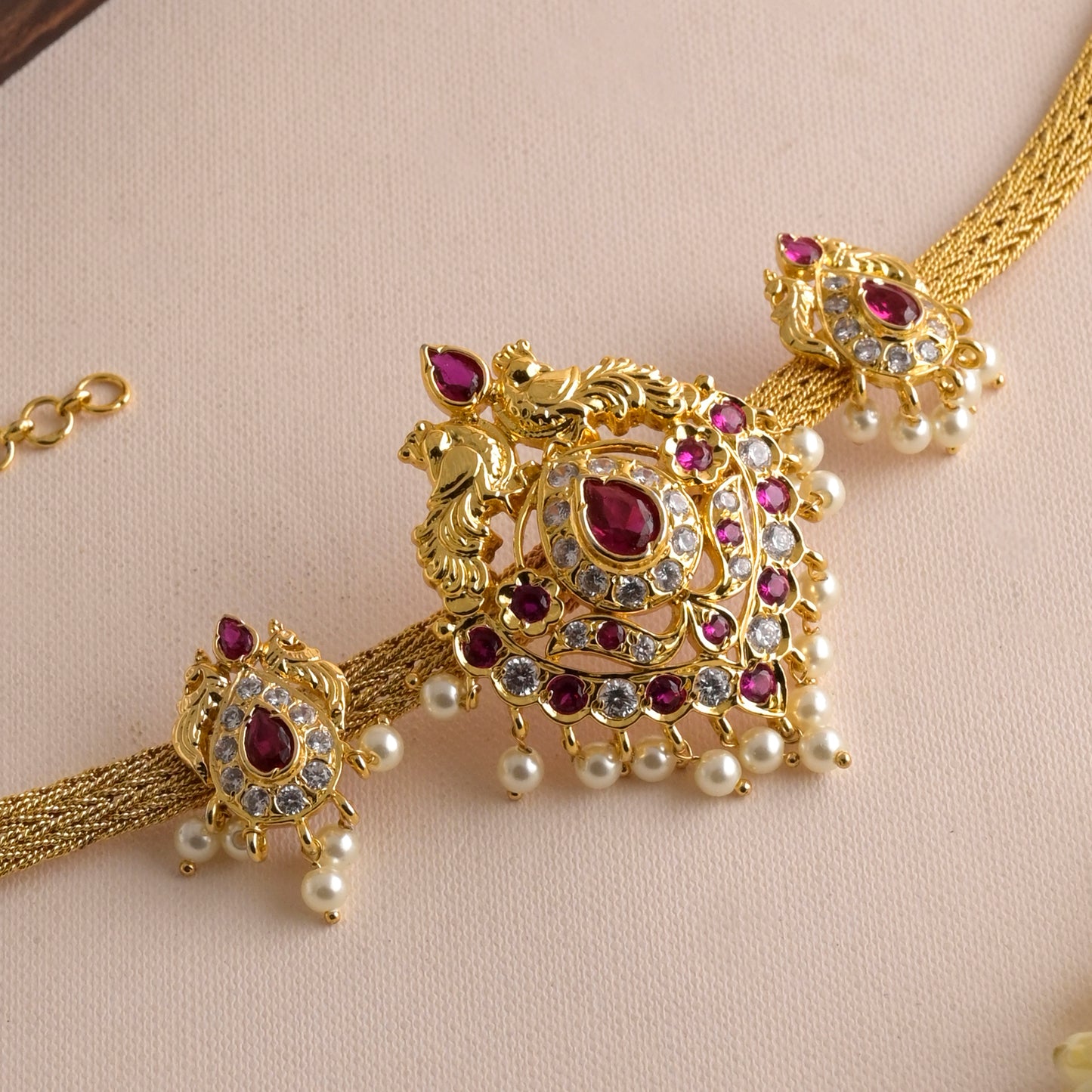 rani madhuri twin peacock bajubandh