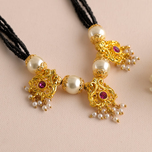 Triveni Mayur Thushi Mangalsutra