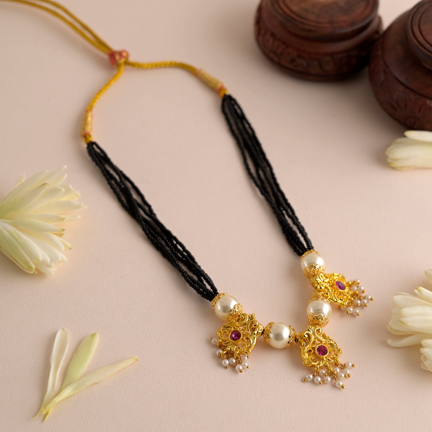 triveni mayur thushi mangalsutra