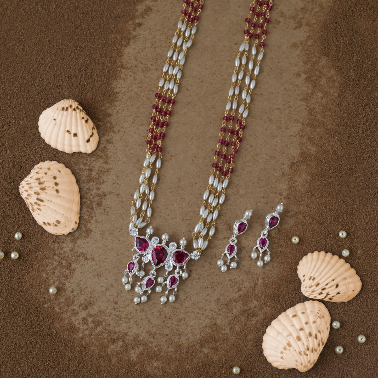 rice pearl with 3 stones tanmani pendant