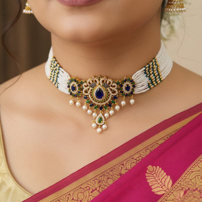 Malvika moti choker