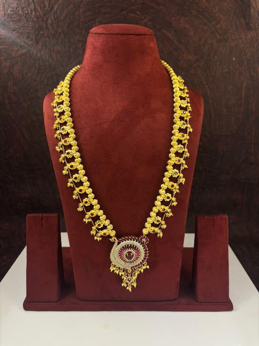 Hiranyamala Antique Saaz