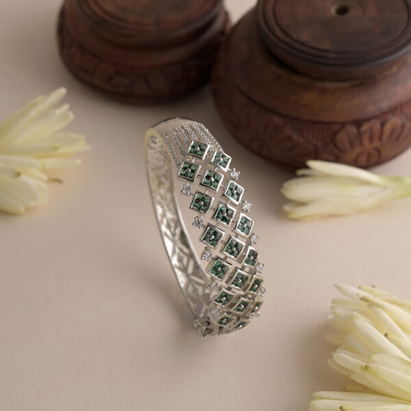 Emerald Majesty AD Bracelet