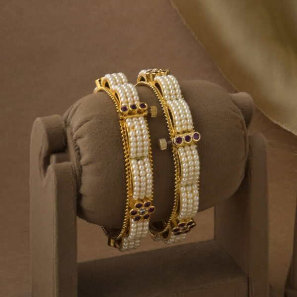 Sindhumani Moti Bangles