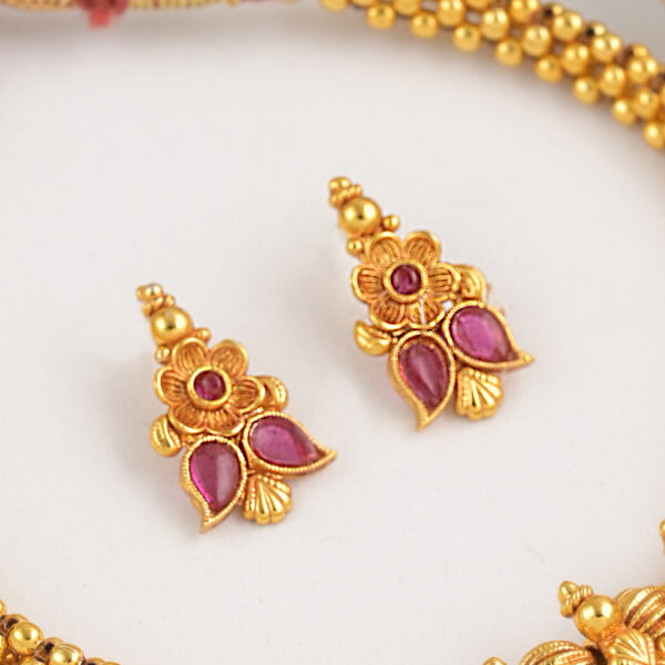Varnika Kolhapuri Antique Thushi