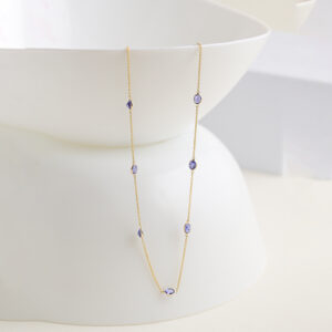 chain with lolite ovel